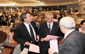 الحكومة الجزائرية توكد عدم نيتها رفع الدعم عن السلع