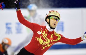الصيني داجينغ وو يحطم الرقم القياسي مرتين في سباق 500م