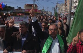 شاهد؛ مسيرات في غزة رفضا لقرار ترامب وحصار القطاع

