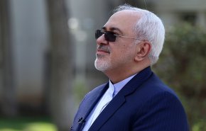 ظریف، ایران را به مقصد اروپای شرقی ترک کرد