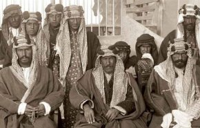 هكذا كانوا !.. شاهد أمراء سعوديون قبل 100 عام !!