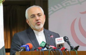 ظريف:إيران أول من سيساعد السعودية حال تعرضها لعدوان