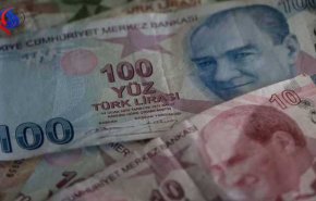 الليرة التركية تهبط لمستوى قياسي جديد