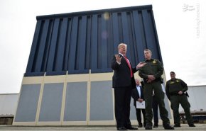 بازدید ترامپ از دیوار بین آمریکا و مکزیک + تصاویر
