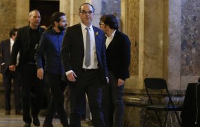 القضاء الاسباني يوقف مرشح رئاسة كاتالونيا واصابة 24 متظاهرا في برشلونة