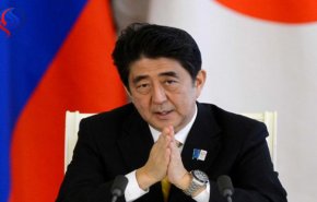 رئيس وزراء اليابان يعتذر وسط فضيحة محسوبية ويتعهد بمراجعة الدستور