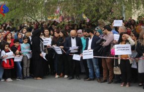 معلمون يتظاهرون في أربيل والسليمانية للمطالبة بصرف رواتبهم كاملة