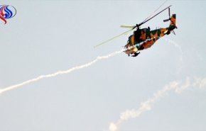 شاهد.. مهارات لطيار سوري بقيادة المروحية “مي-17”