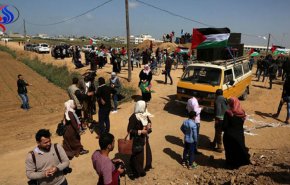 آغاز حرکت فلسطینی ها به سمت اردوگاه های بازگشت در شرق غزه + عکس