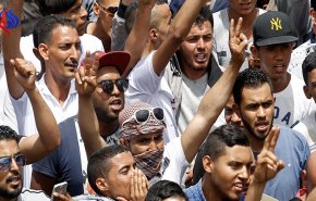 مسيرات في تونس للمطالبة بسن قانون يجرم التطبيع مع الإحتلال