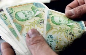 الليرة السورية تتابع تحسنها …الدولار حول 440 ليرة