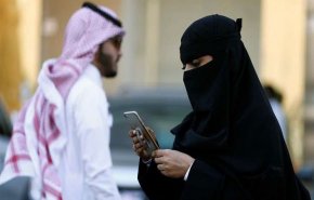 هذه هي غرامة تجسس الأزواج على هواتف بعضهم بالسعودية!!
