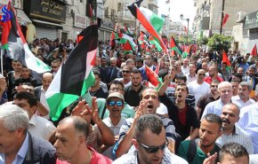 انطلاق مسيرة تضامنية مع غزة في الخليل