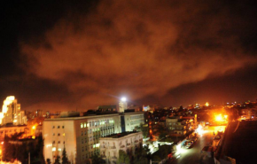 حمله موشکی آمریکا به حمص سه زخمی بر جای گذاشت