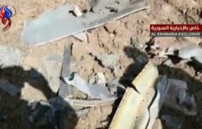 بالصور.. أحد صواريخ العدوان التي اعترضتها سوريا في حمص