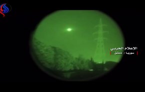 شاهد فيديو جديد لتصدي الدفاعات الجوية السورية لصواريخ العدوان في سماء دمشق 