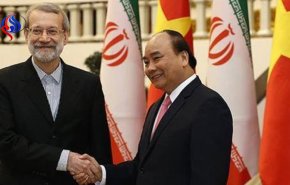 لاریحانی خواستار ارتقای روابط تجاری ایران و ویتنام شد