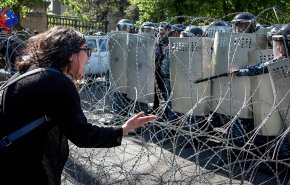 اعتقال نحو مئتي متظاهر في ارمينيا

