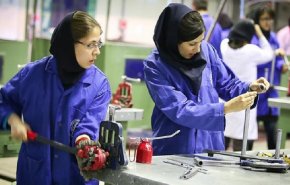 إيران تستهدف ايجاد مليون وظيفة حتى آذار 2019