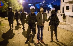 الاحتلال يعتقل 9 فلسطينيين من القدس والضفة