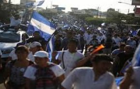 محتجون يطالبون بتنحي رئيس نيكاراغوا