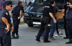 إسبانيا تعلن اعتقال مغربي بتهمة علاقته بـ