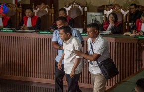 السجن 15 عاما لرئيس البرلمان السابق في إندونيسيا