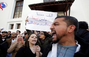 الجزائر تقلل عدد النقابات إلى 17 نقابة وتثير غضب منتسبيها