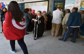 الجمعيات المدنية التونسية تكثف نشاطاتها لإضفاء الشفافية علی الانتخابات