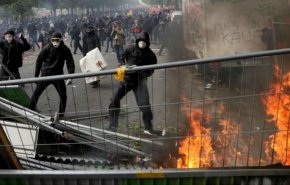اصابة مصور ومراسل التلفزيون الايراني في باريس برصاص الشرطة