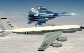 رهگیری هواپیمای جاسوسی آمریکا توسط جنگنده روسی

