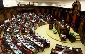 پارلمان ارمنستان نخست‌وزیر جدید را هشتم ماه می انتخاب می‌کند