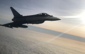 جنگنده‌های انگلیسی برای رهگیری جنگنده روس در دریای سیاه به پرواز درآمدند