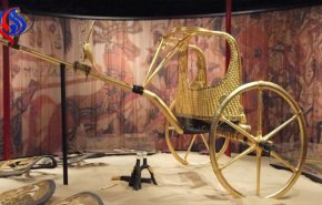 بالفيديو.. العجلة الحربية الأخيرة للملك توت عنخ آمون تصل المتحف المصري الكبير