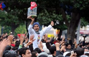 المعارضة التونسية تقبل بالنتائج رغم رفض اداء هیئة الانتخابات 