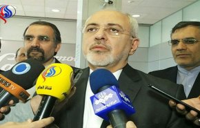 ظريف يحذر ترامب من الانسحاب من الاتفاق النووي