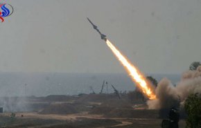 صاروخ بدر1 الباليستي يدك المدينة الصناعية في جيزان