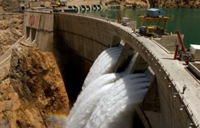ايران تشرع ببناء سدين للمياه في بوشهر