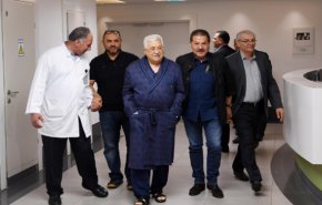 محمود عباس همچنان در بیمارستان است