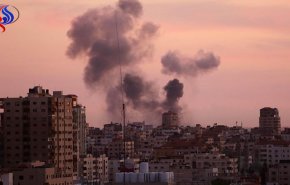 الاحتلال يقصف موقعين للمقاومة وسط قطاع غزة
