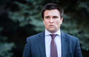 جريمة مصطنعة تخزي وزير خارجية أوكرانيا!