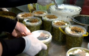  صباح جدید: المأكولات الشعبية سيدة المائدة الرمضانية الإيرانية