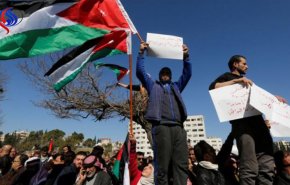 بعيدًا عن انتصار المتظاهرين.. هل أسقطت السعودية الحكومة الأردنية؟