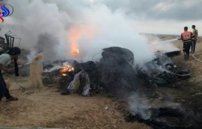 طائرات الاحتلال تلقي قنابل حارقة على مخيم العودة برفح
