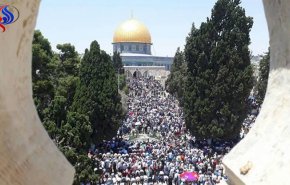 280 هزار فلسطینی نماز جمعه را در مسجد الاقصی اقامه کردند + تصاویر