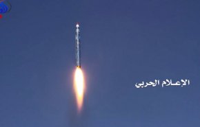 صاروخ باليستي يدك معسكر الحرس الوطني السعودي في نجران
