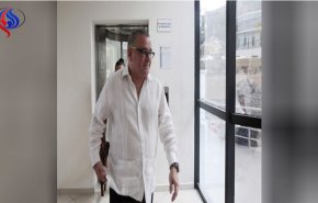 أمر باعتقال رئيس السلفادور السابق بتهمة اختلاس أموال
