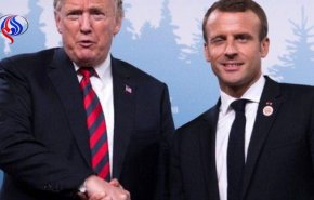 دیپلماسی دست دادن و تنبیه ترامپ در کانادا/ رد انگشت شست رییس جمهور فرانسه روی دست همتای آمریکایی