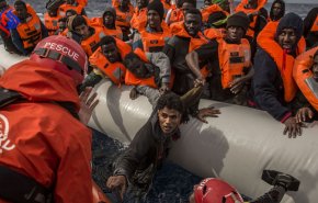 إنقاذ 180 مهاجر غير شرعي قبالة السواحل الليبية