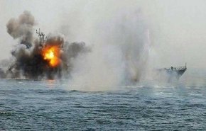 البحرية اليمنية تؤكد جهوزيتها وتهدد بضرب بوارج العدوان 